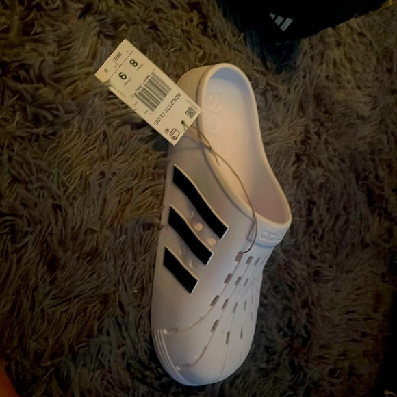 adidas slippers brand new